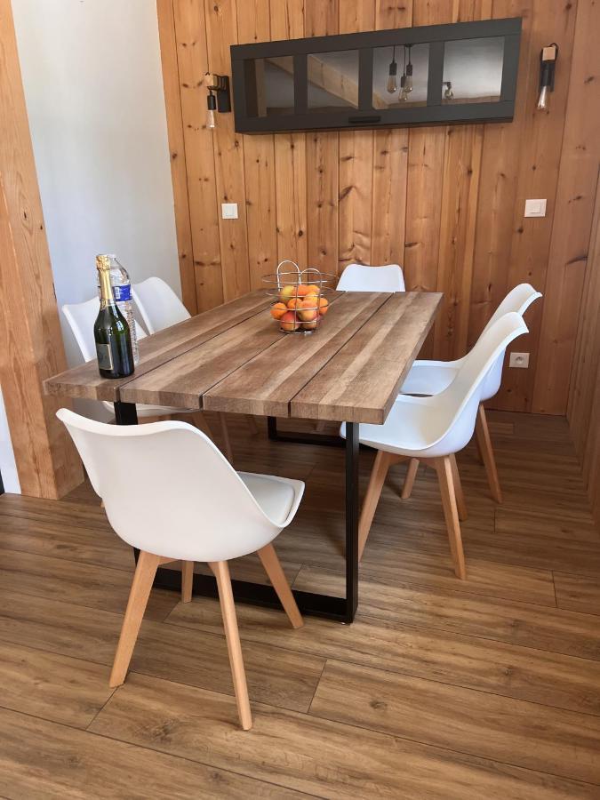 Chalet Du Bonheur - La Jenny Naturist Area ル・ポルジュ エクステリア 写真
